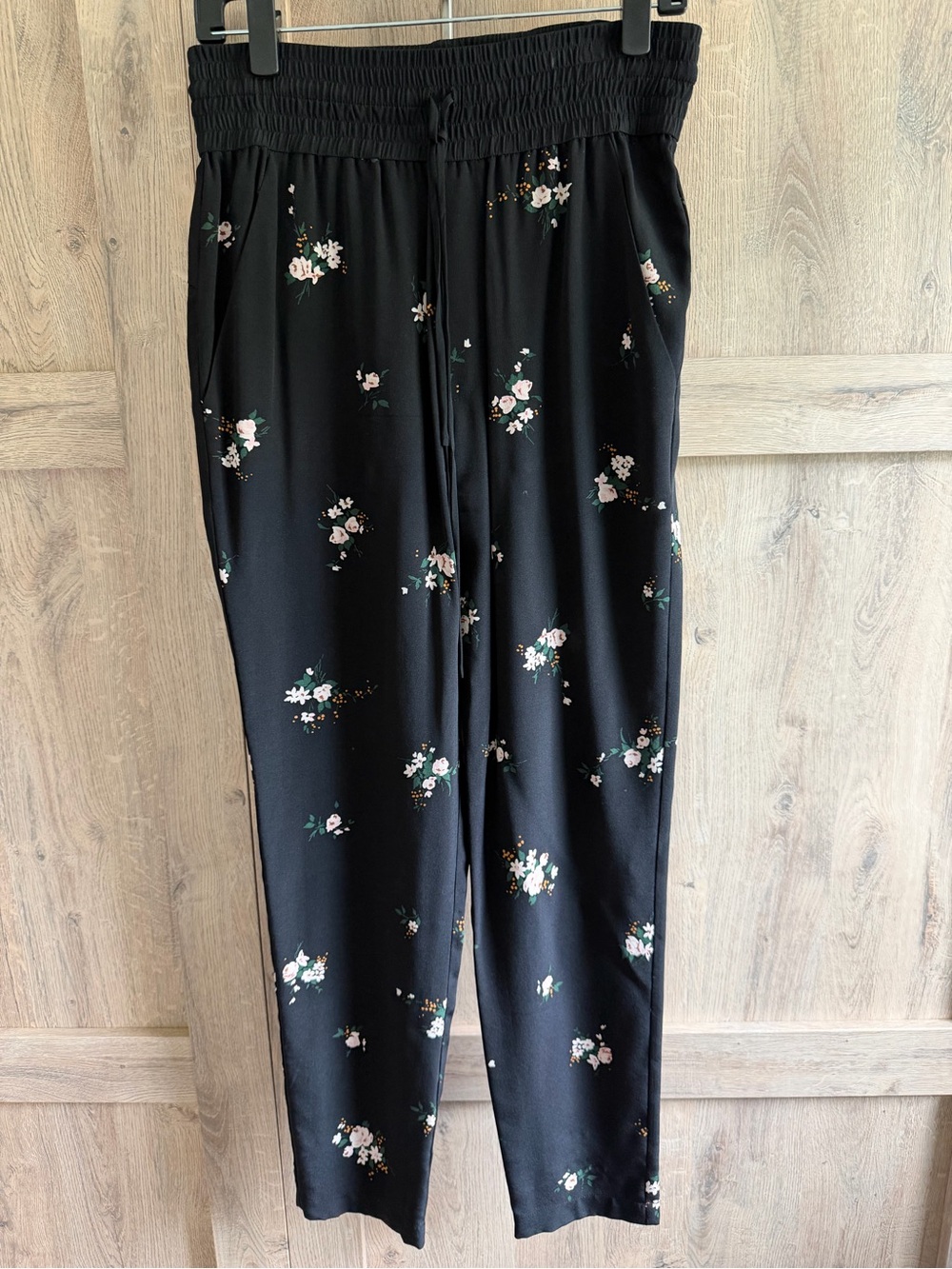 A.L.C. Black Floral Drawstring Jogger Pants 100% silk